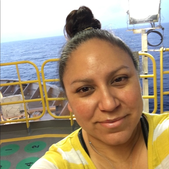 Meet your Posher, Melissa - Picture 5 of 6